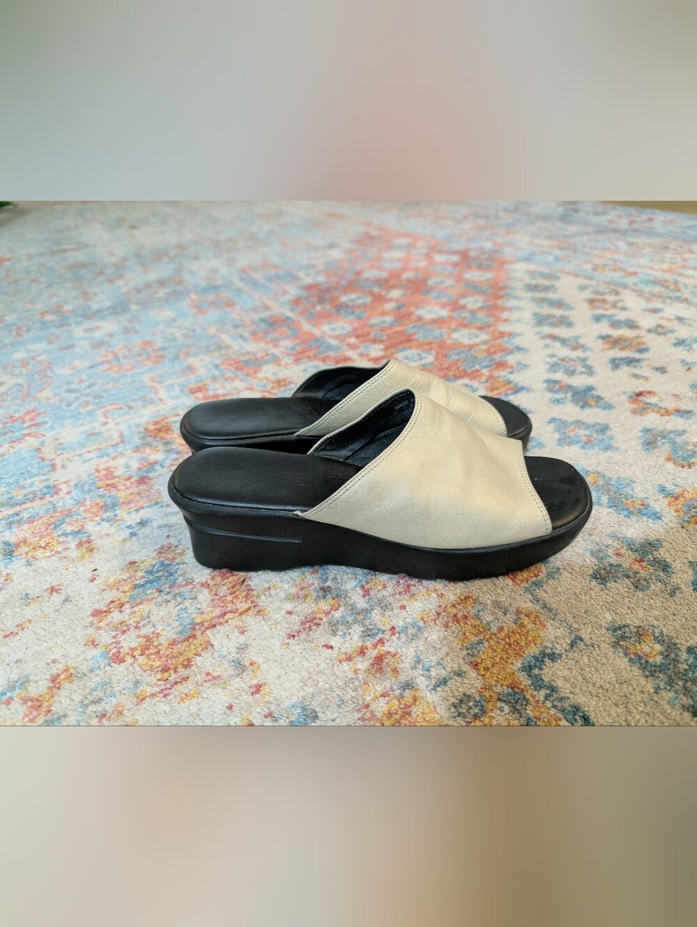 Y2K Villager Women’s 5.5 M Beige Shiny Leather Slip On Low Wedge Sandals